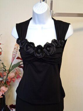 Blanc Nature Luxury Floral Design Flowy Camisole Soft Stretch Pleated Tank Top 4